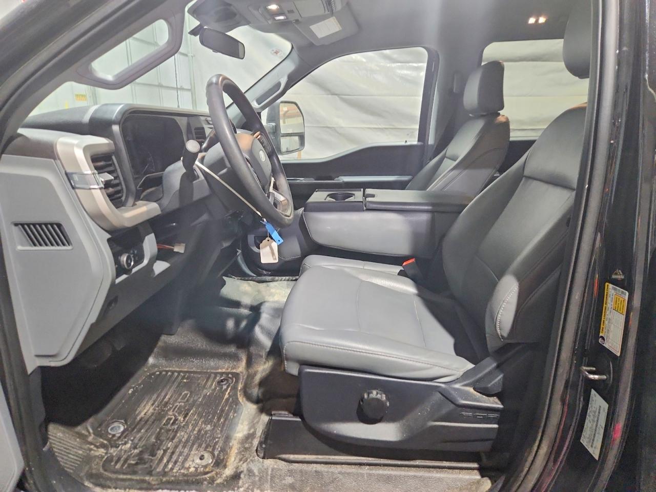 2024 Ford F350 Super Duty - Image 7