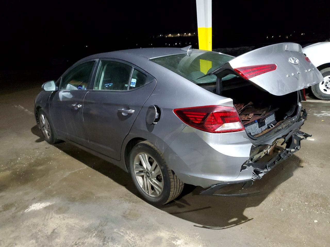 2020 Hyundai Elantra Sel - Image 2