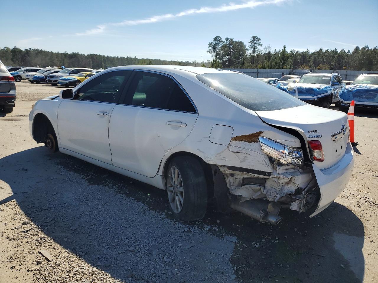 2011 Toyota Camry Xle V6 - Фото 2