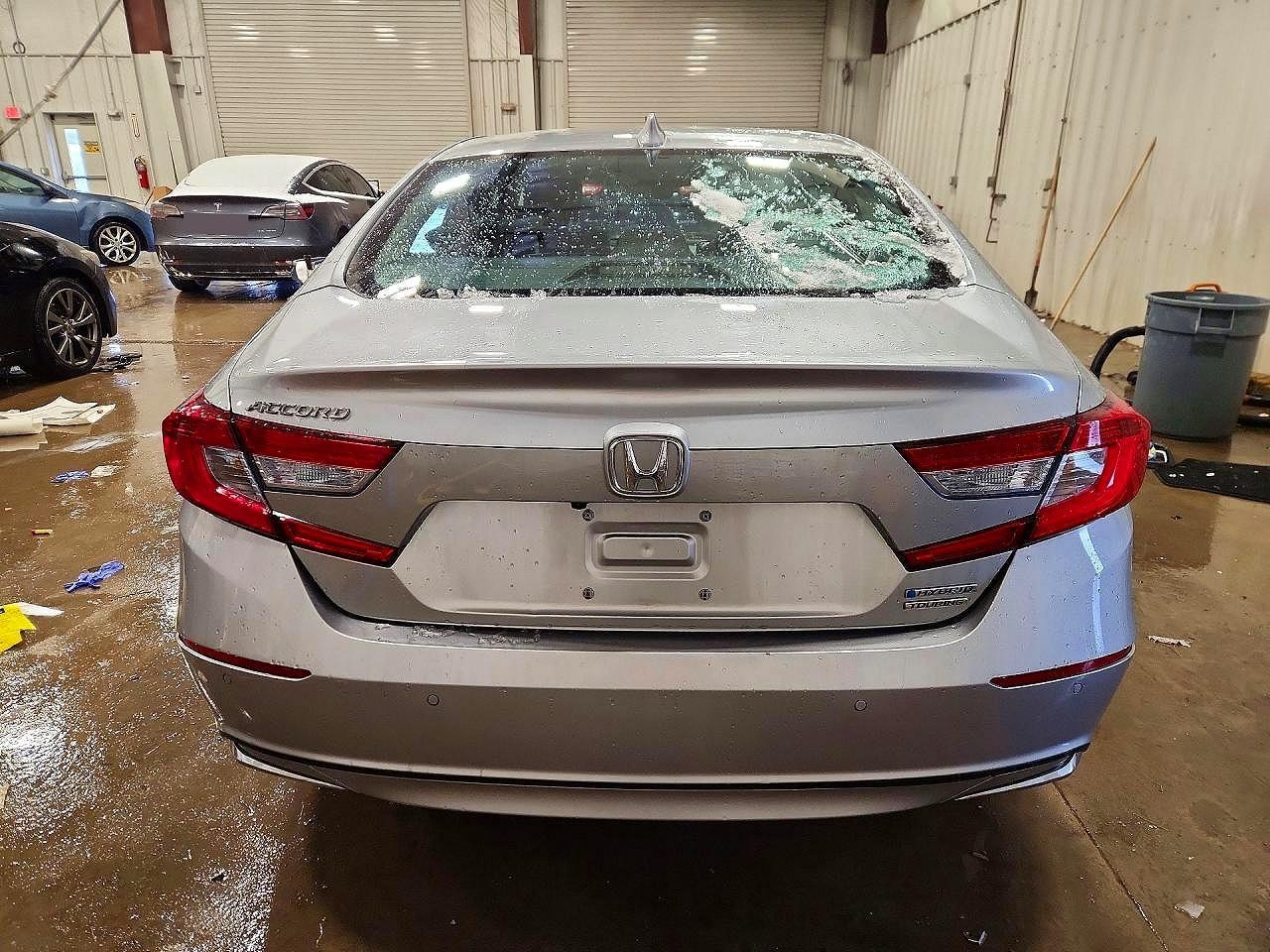 2019 Honda Accord Touring Hybrid - Image 6