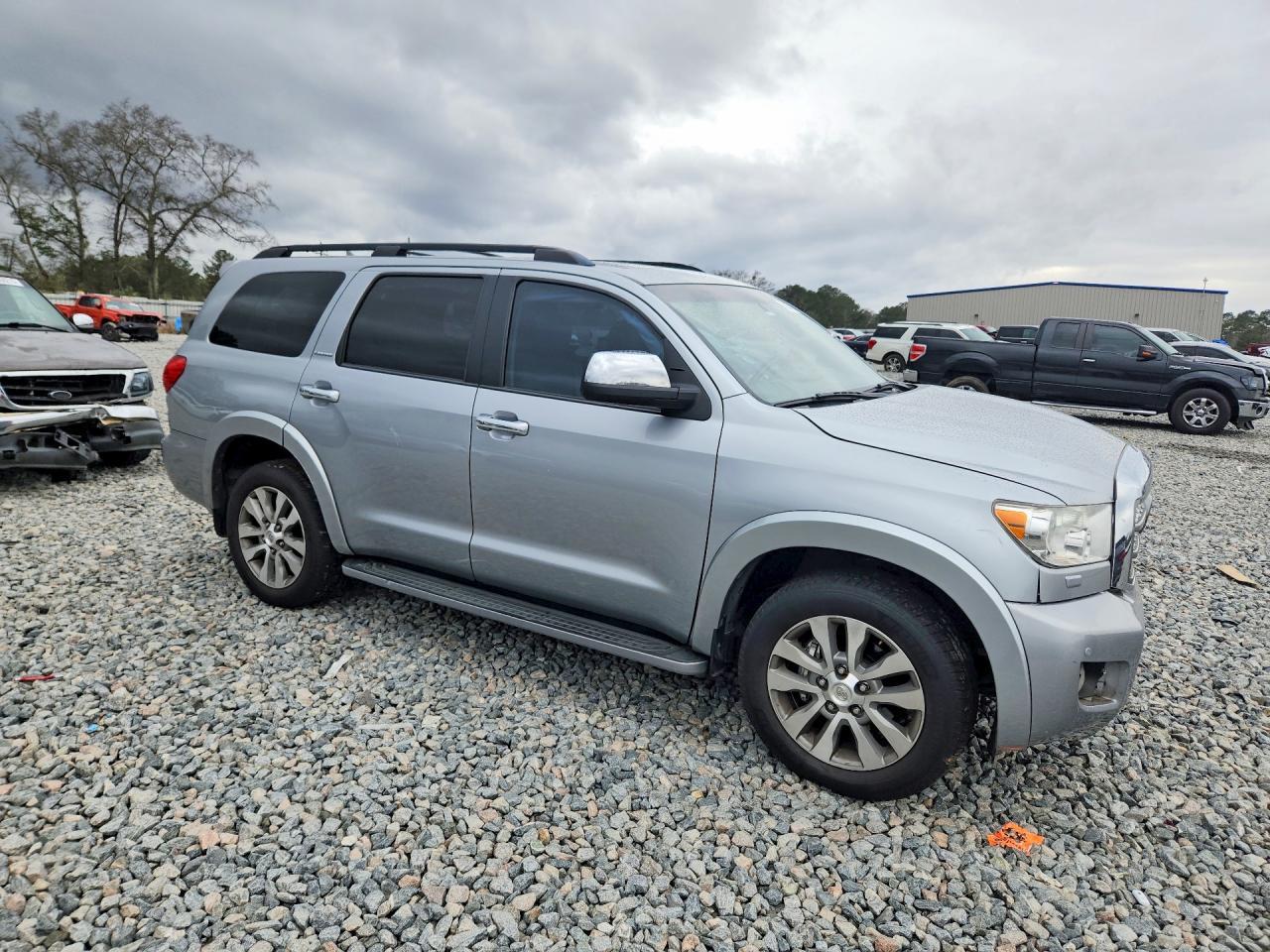 2016 Toyota Sequoia Limited - Image 4