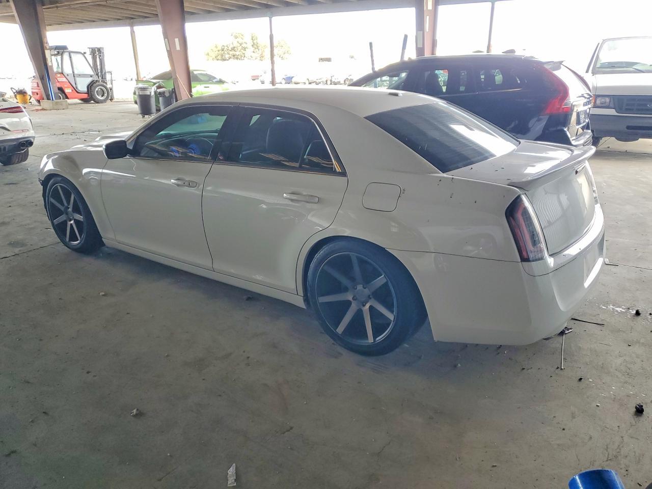 2013 Chrysler 300 S - Image 2