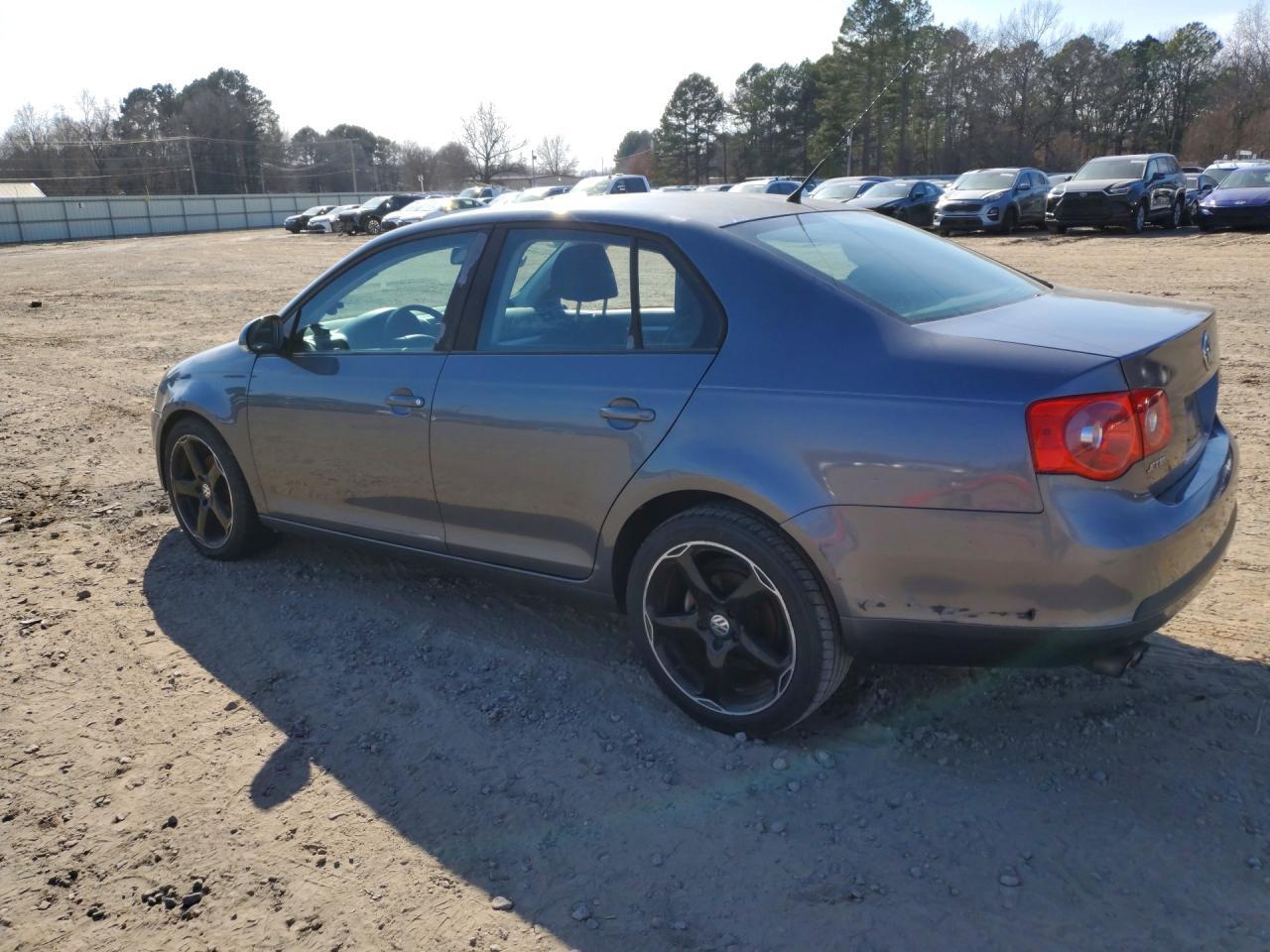 2007 Volkswagen Jetta 2.5 - Image 2