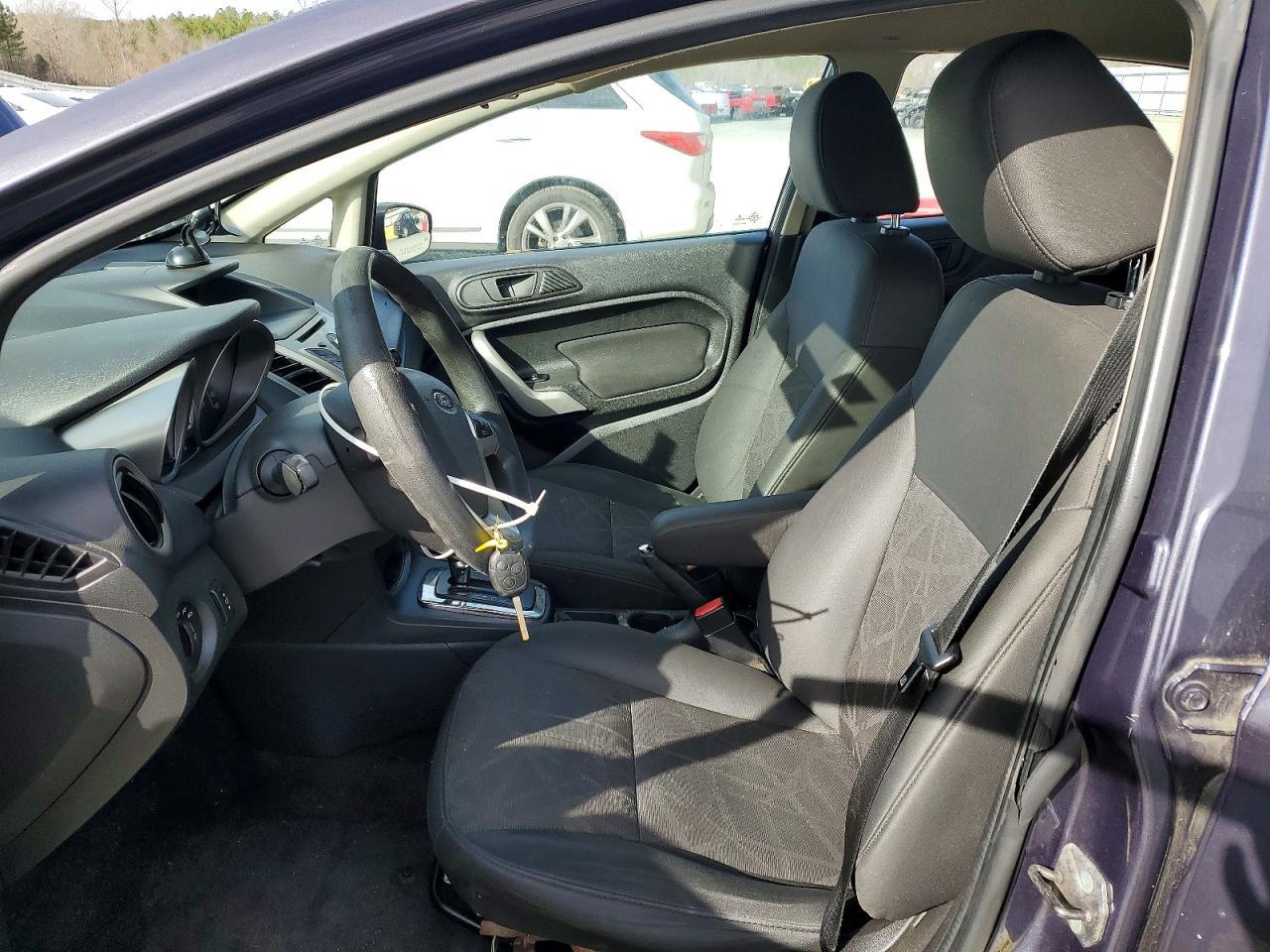 2013 Ford Fiesta Se - Image 7