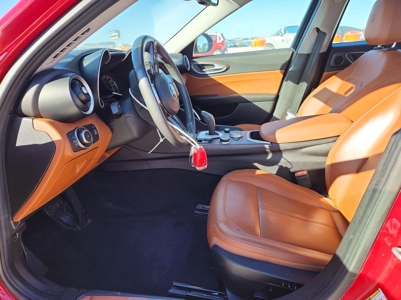 2020 Alfa Romeo Giulia Ti - Фото 7