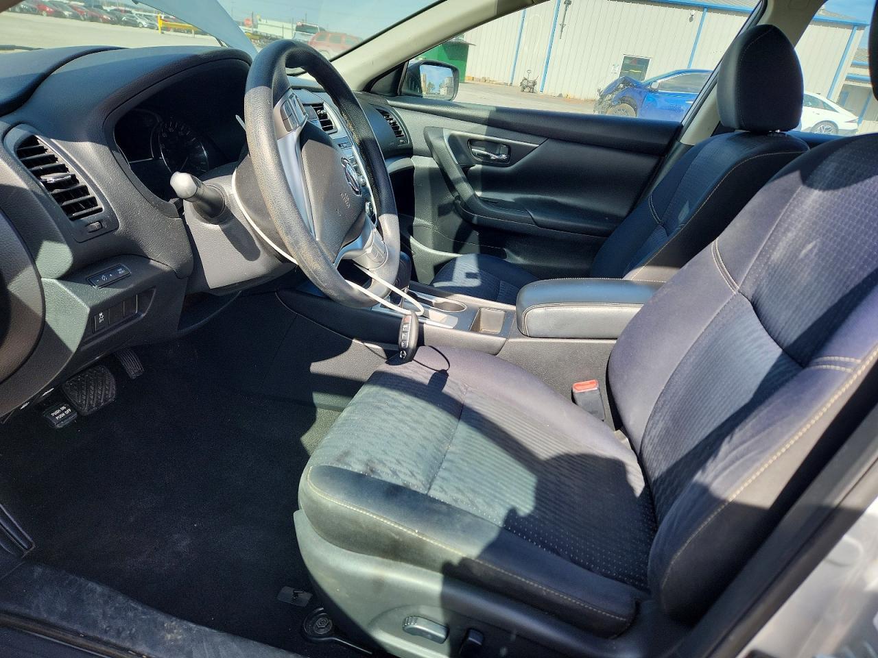 2016 Nissan Altima 2.5 - Фото 7