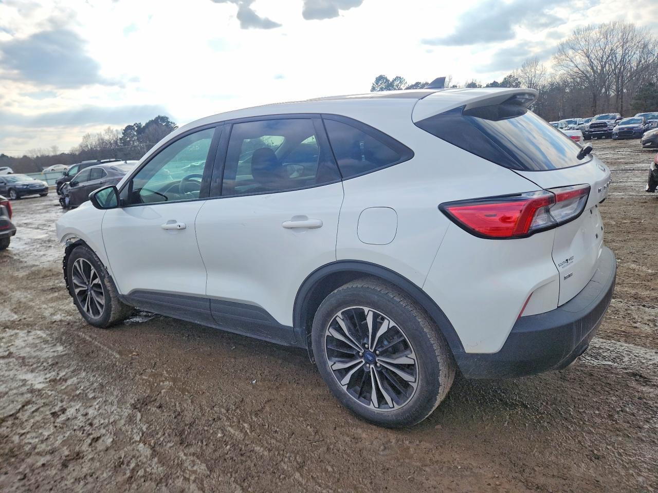 2022 Ford Escape Se - Фото 2