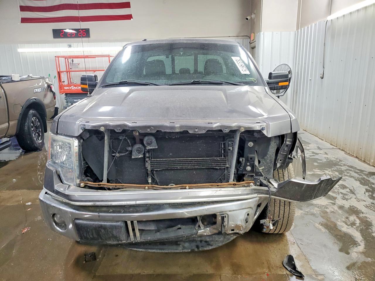 2013 Ford F150 Super Cab - Фото 5