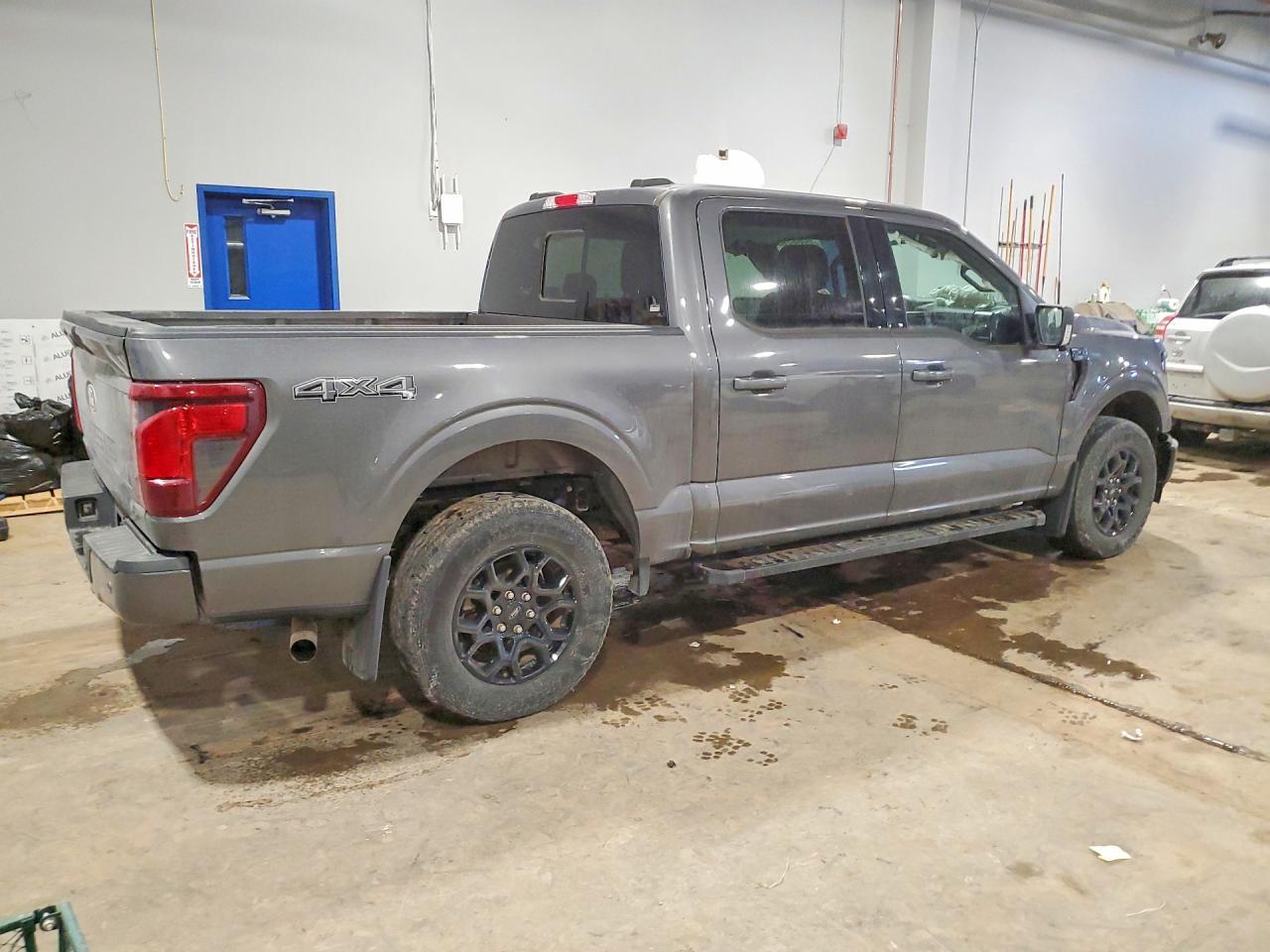 2024 Ford F150 Xlt - Фото 3
