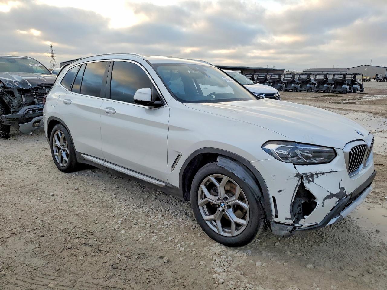 2024 BMW X3 Sdrive30I - Фото 4