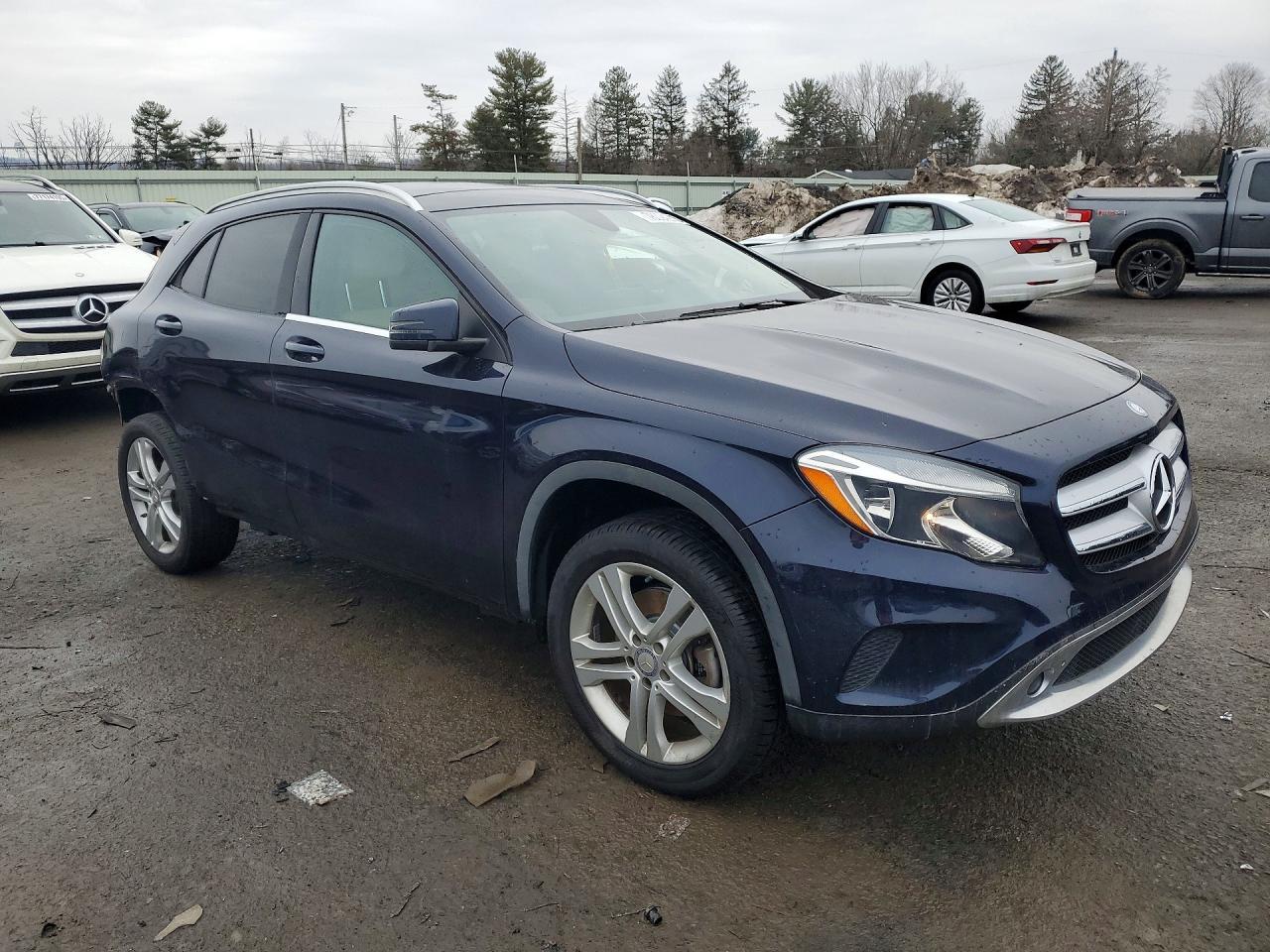 2017 Mercedes-Benz Gla 250 4Matic - Image 4