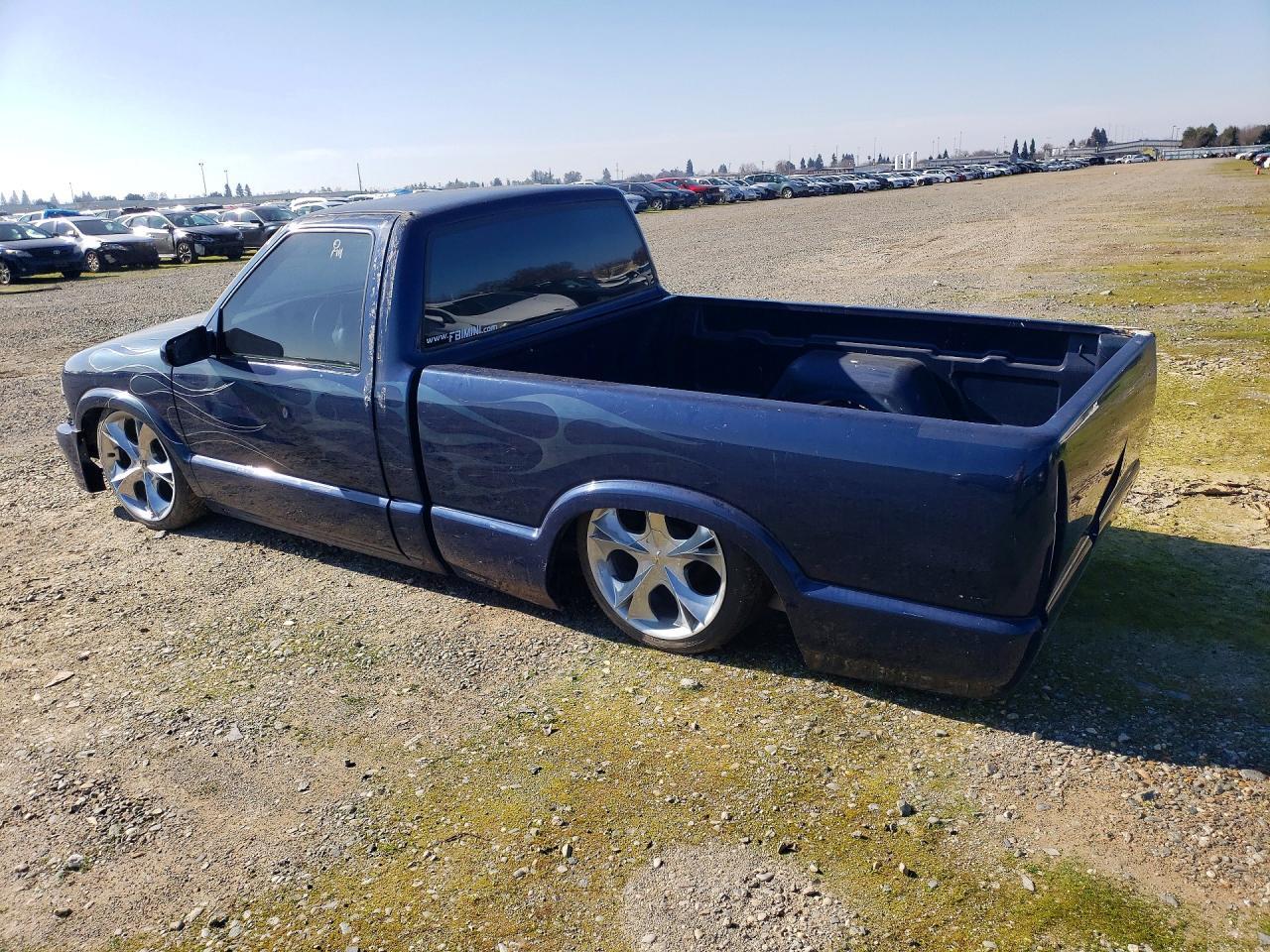 1999 Chevrolet S Truck S10 - Фото 2
