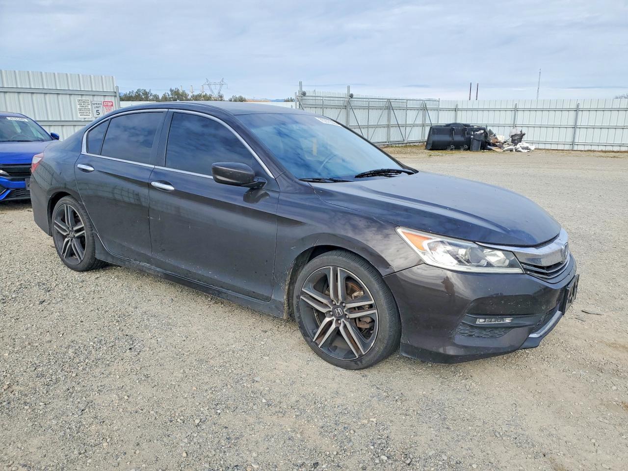 2017 Honda Accord Sport - Image 4