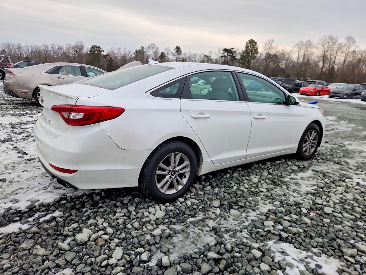 2015 Hyundai Sonata Se - Image 3