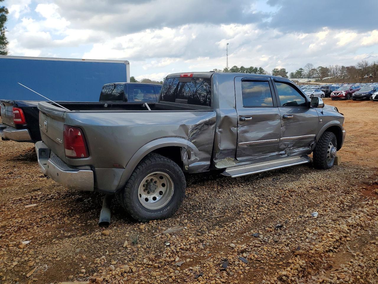 2012 Dodge Ram 3500 Longhorn - Фото 3