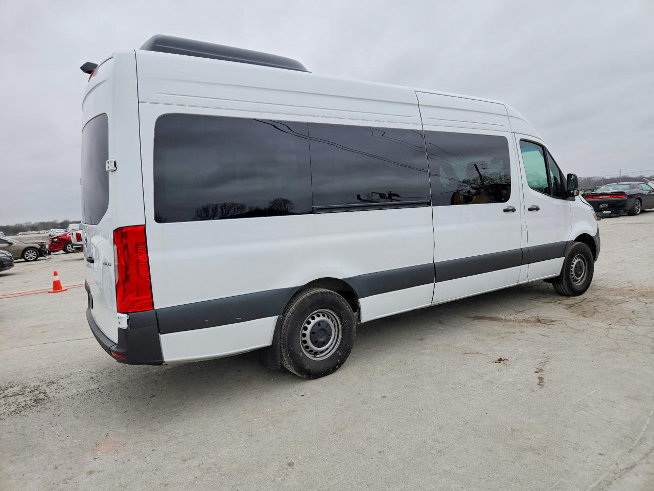 2025 Mercedes-Benz Sprinter 2500 - Image 3