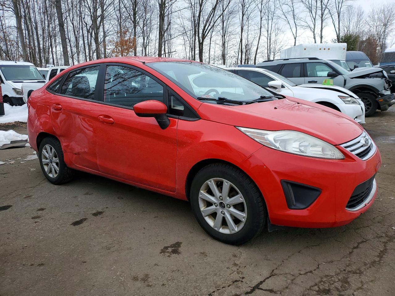 2012 Ford Fiesta Se - Фото 4