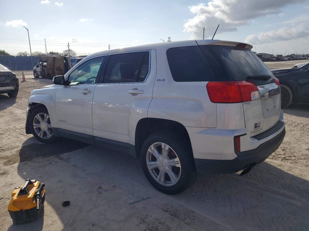 2017 GMC Terrain - Фото 2