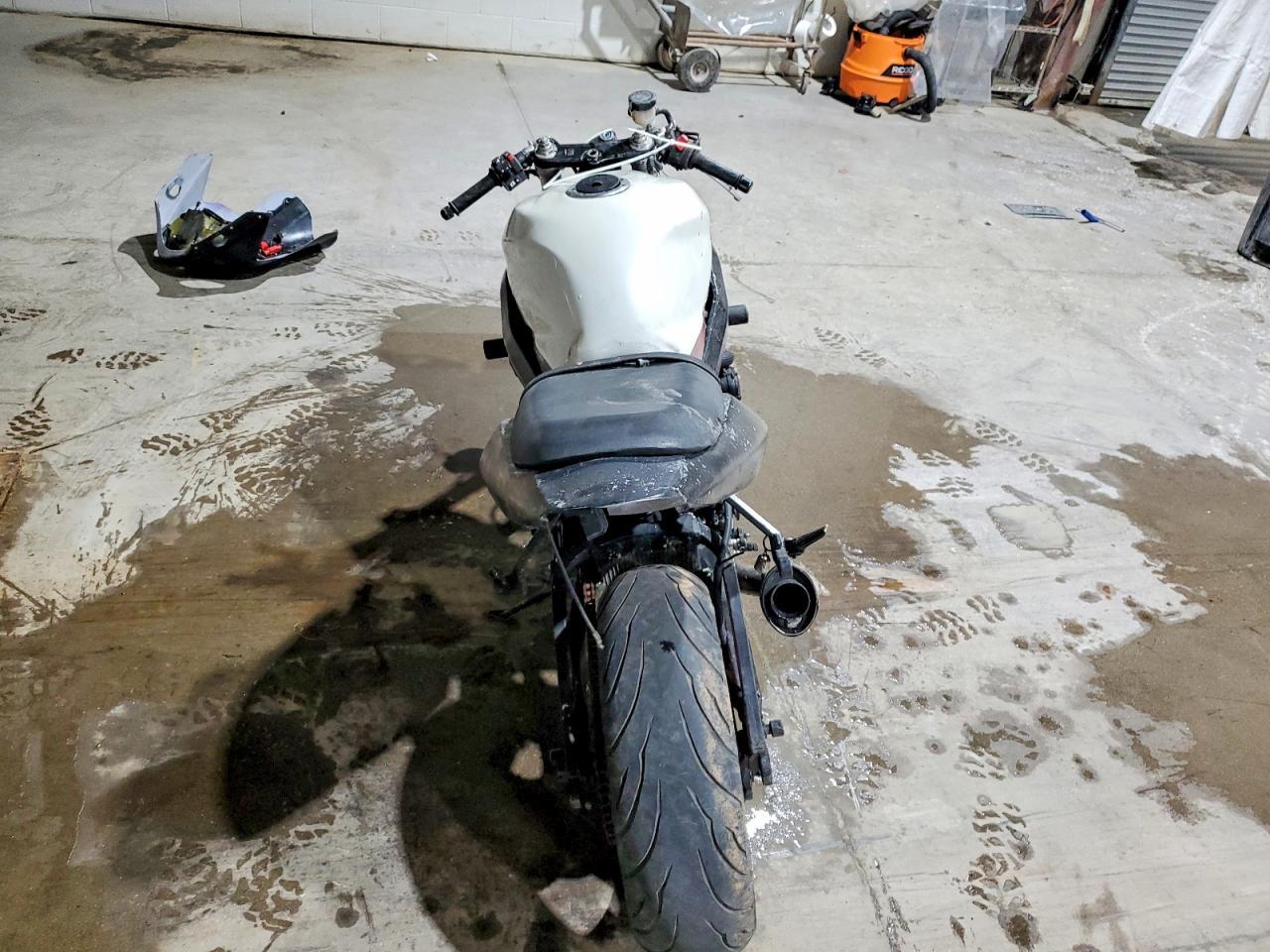 2004 Suzuki Gsx-R600 K - Фото 6