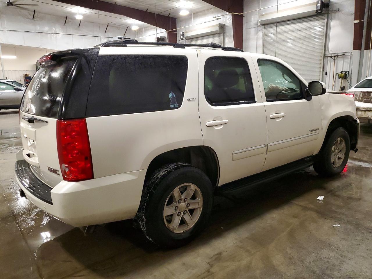 2011 GMC Yukon Slt - Image 3
