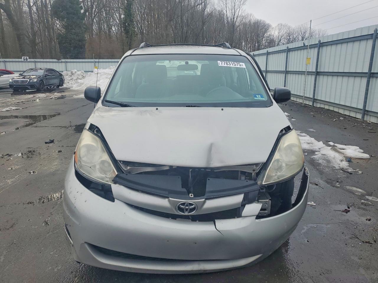 2009 Toyota Sienna Ce - Фото 5