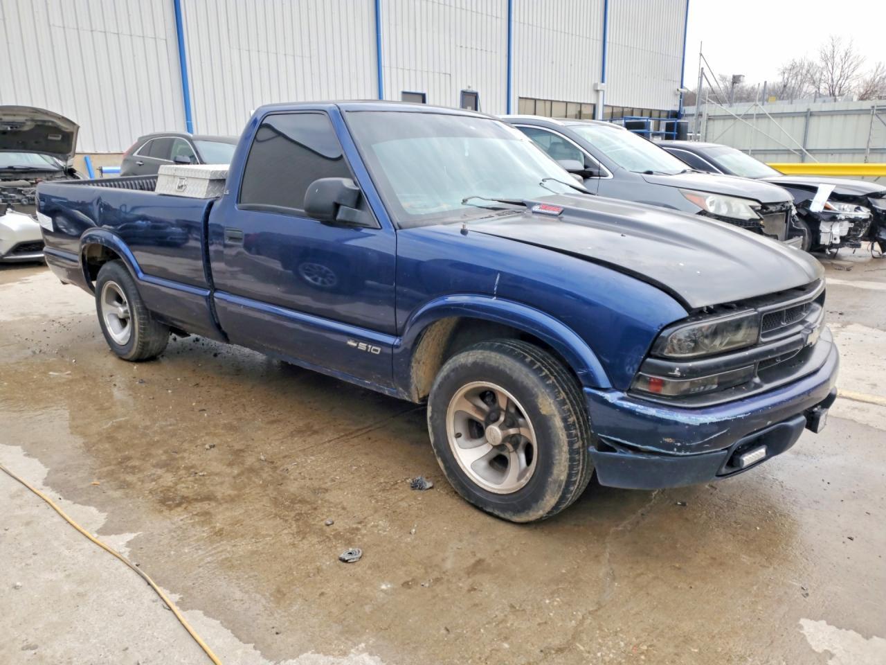 2000 Chevrolet S Truck S10 - Фото 4
