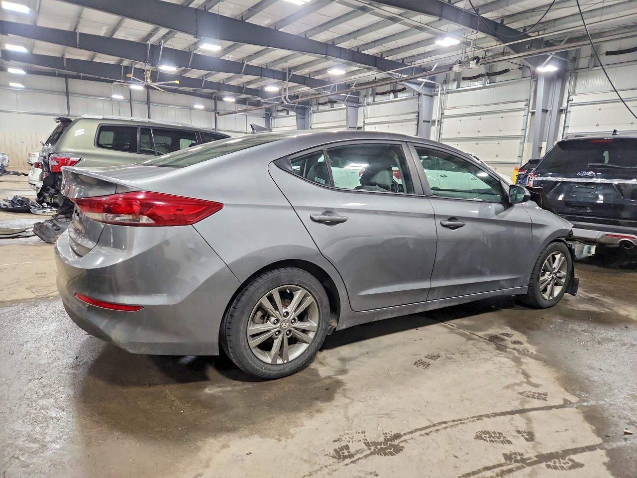 2018 Hyundai Elantra Sel - Фото 3