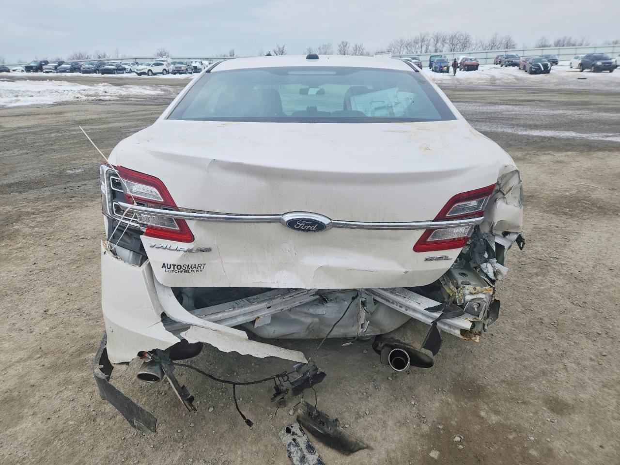 2019 Ford Taurus Sel - Image 6