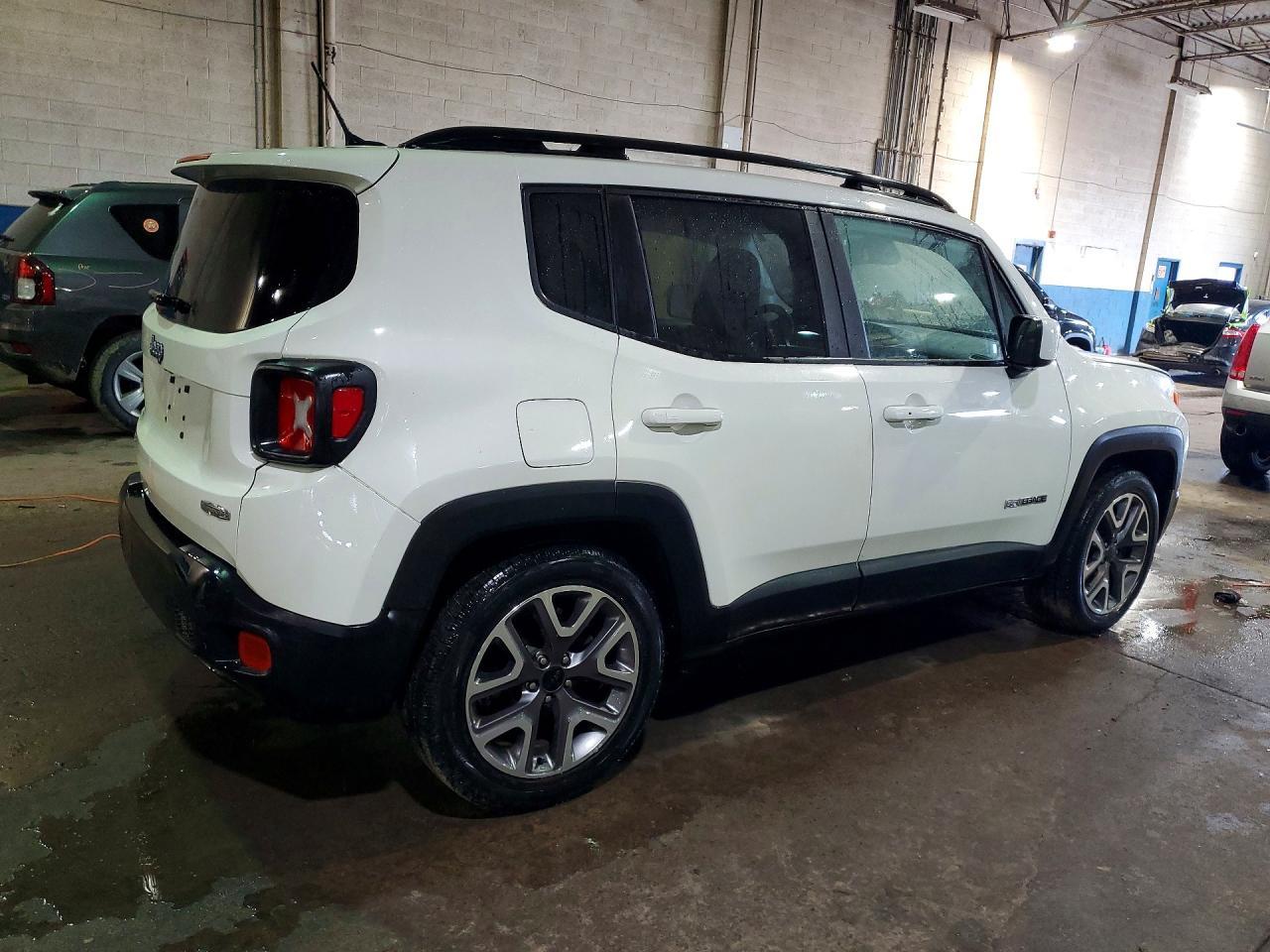 2017 Jeep Renegade Latitude - Фото 3