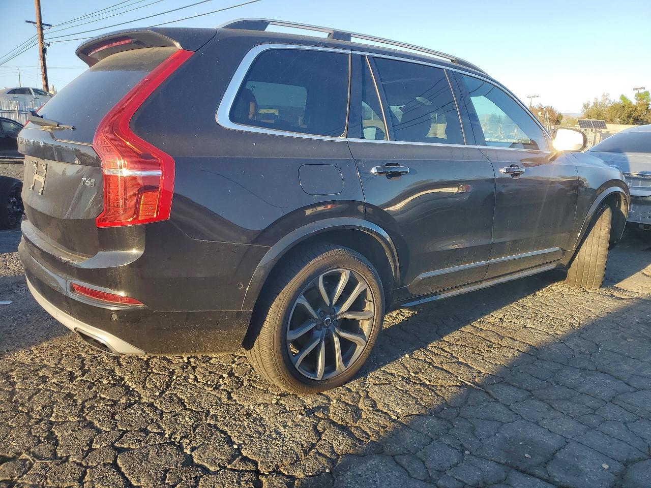 2018 Volvo Xc90 T6 - Фото 3