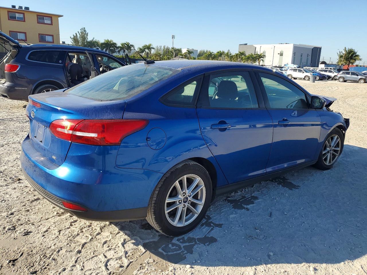 2018 Ford Focus Se - Фото 3