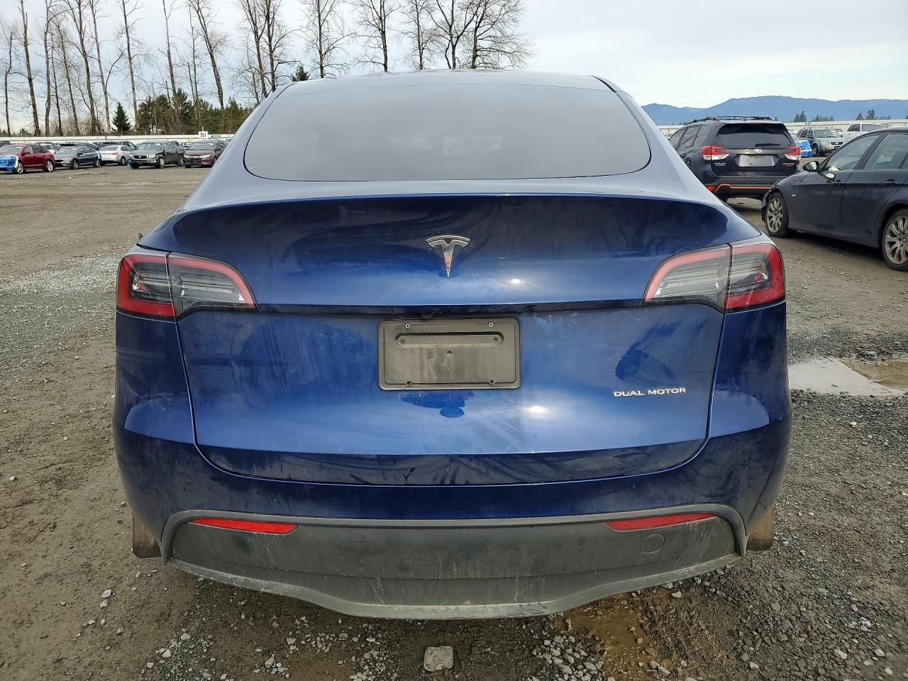 2024 Tesla Model Y - Image 6