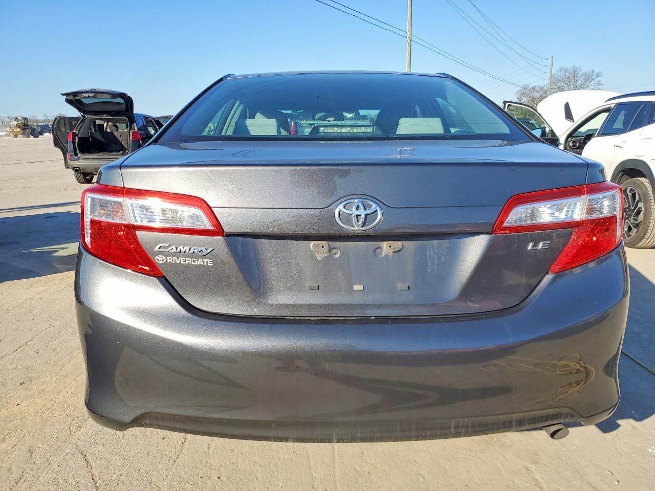 2013 Toyota Camry L - Image 6
