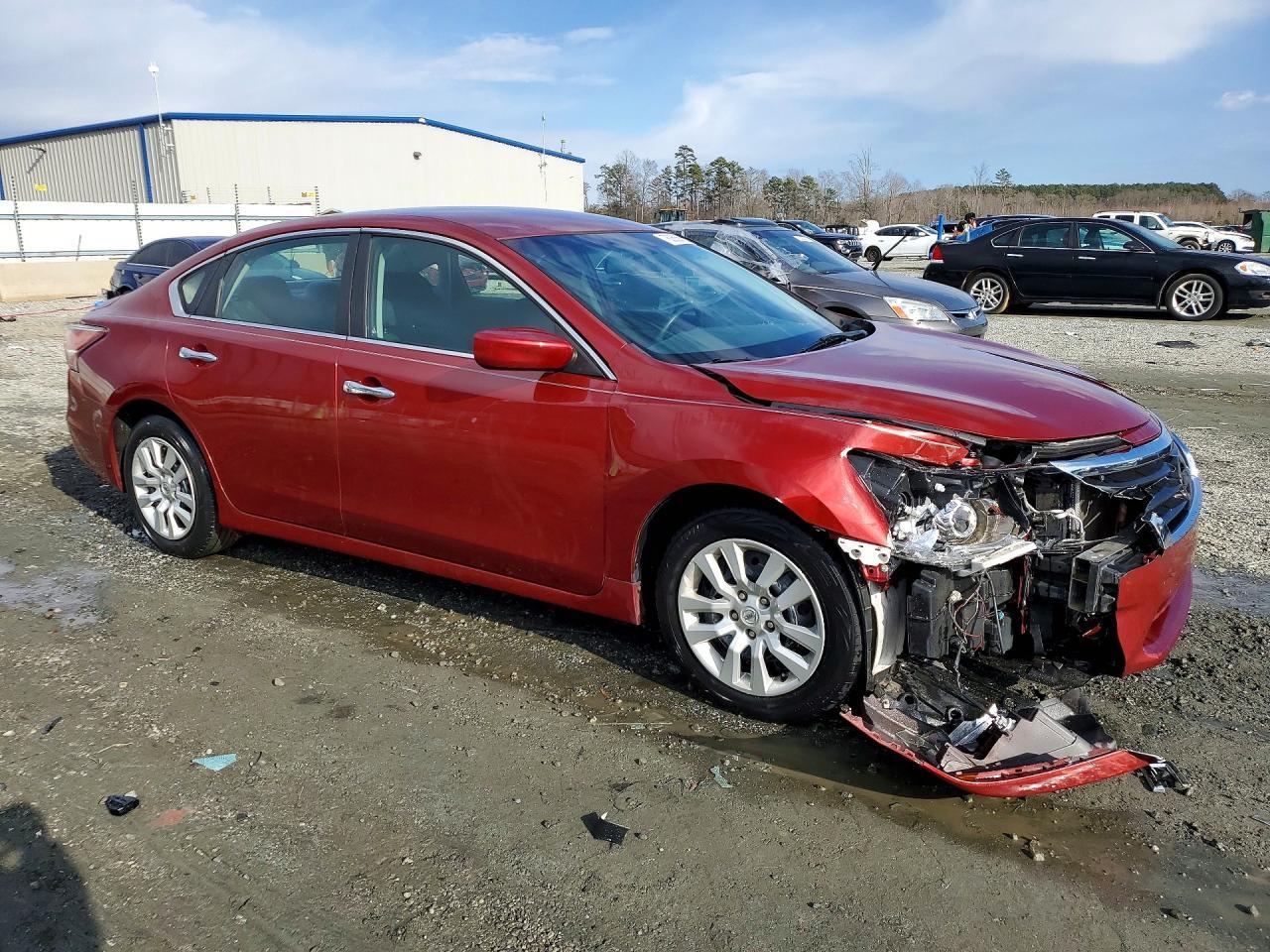 2015 Nissan Altima 2.5 S - Фото 4