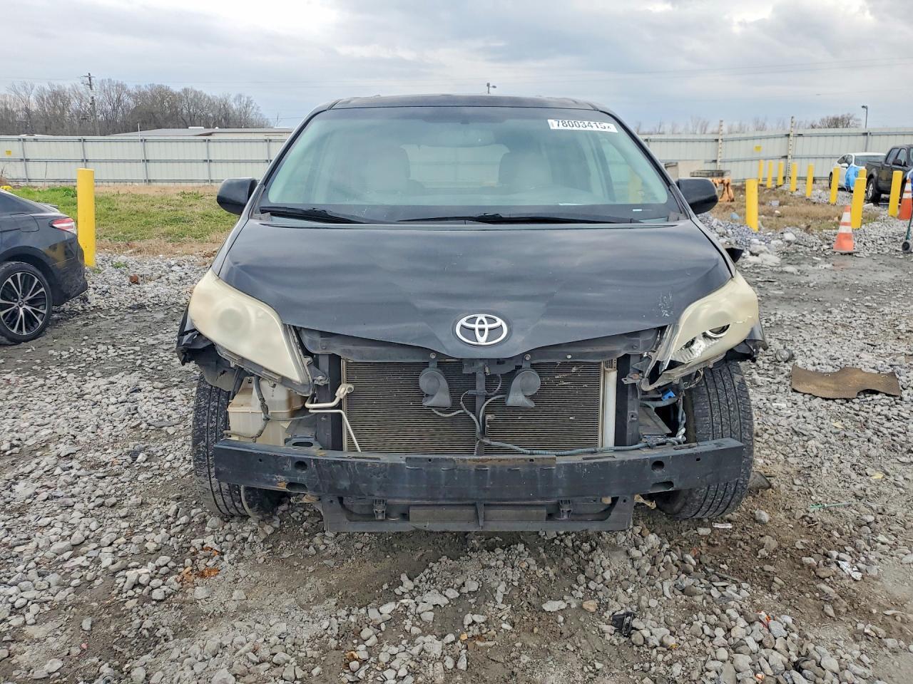 2013 Toyota Sienna Xle - Фото 5