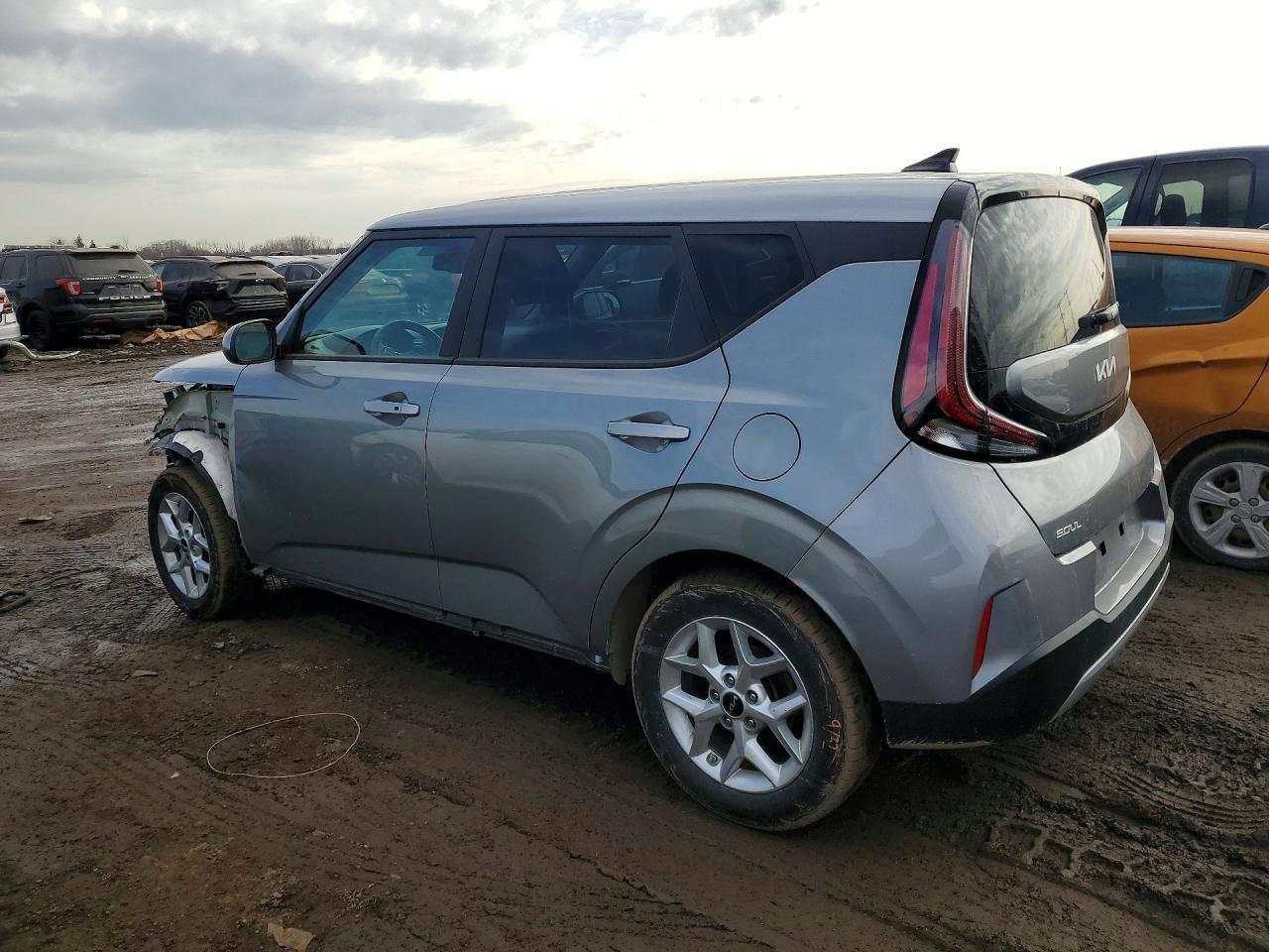 2025 Kia Soul Lx - Фото 2