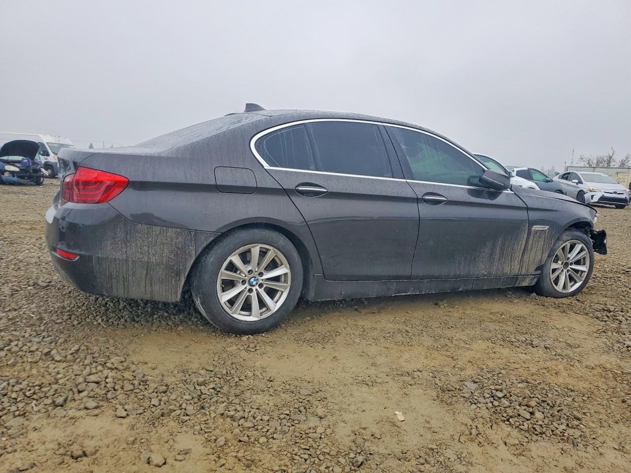 2016 BMW 528 I - Фото 3