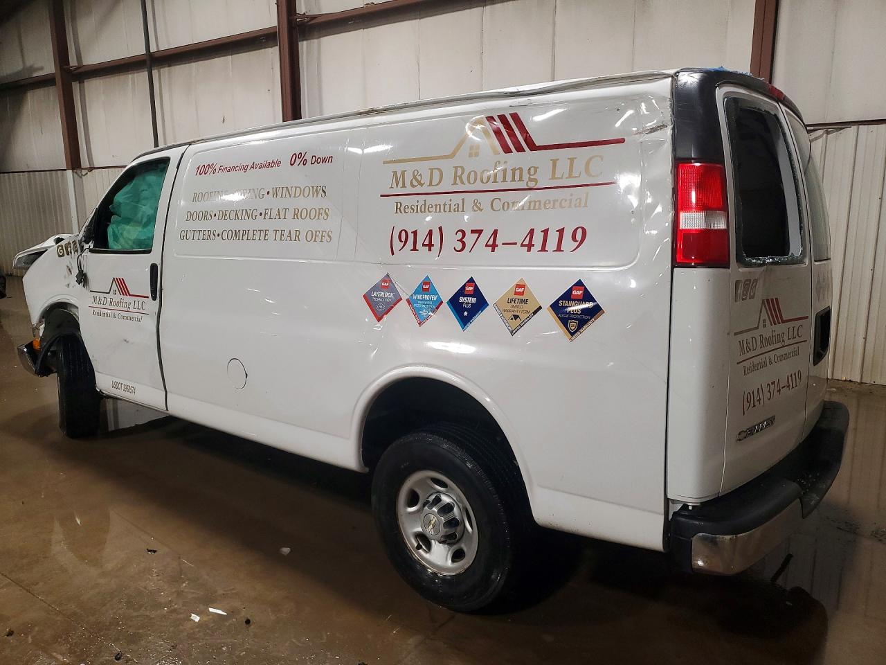 2021 Chevrolet Express G2500 - Фото 2