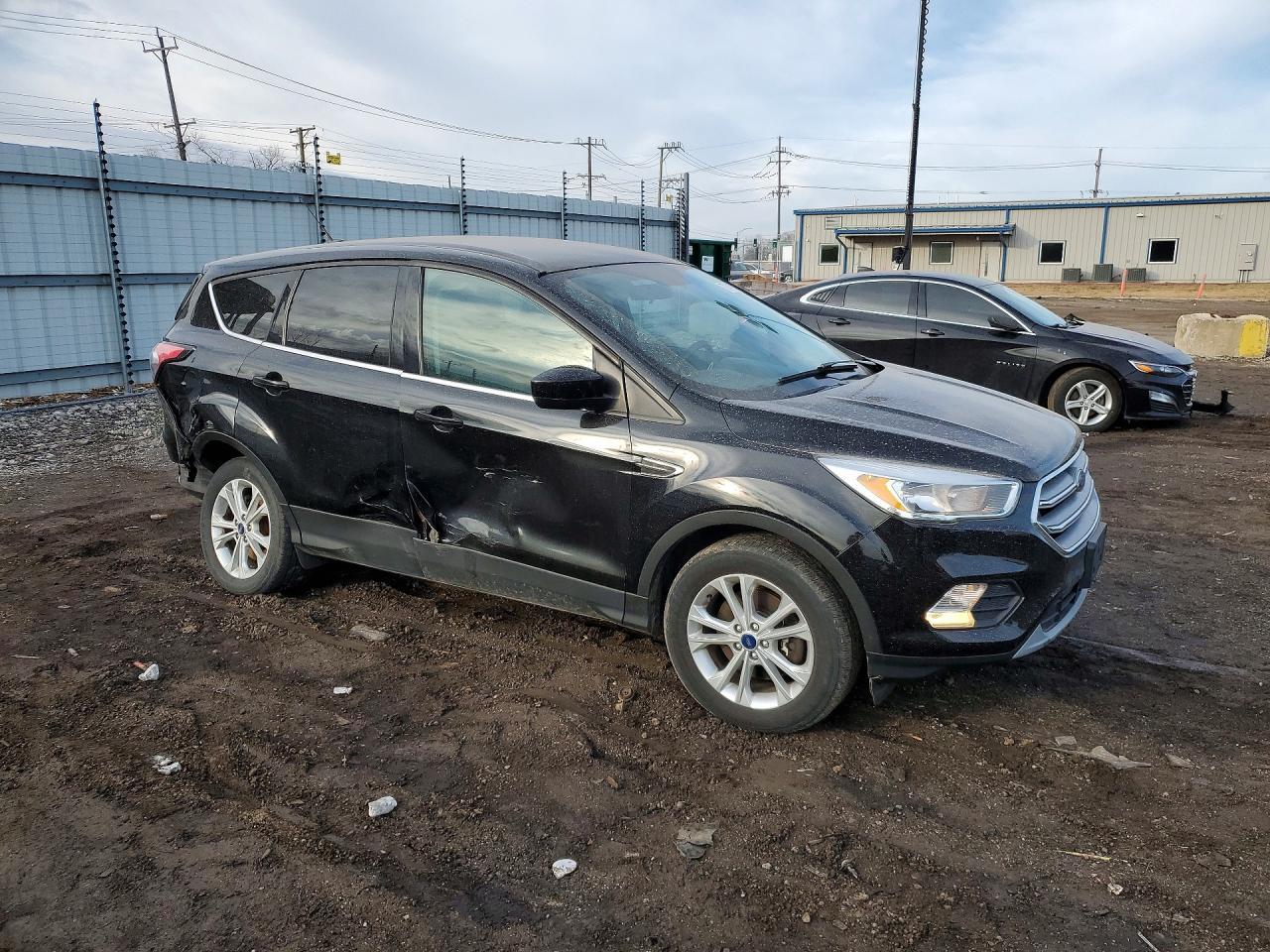 2017 Ford Escape Se - Фото 4