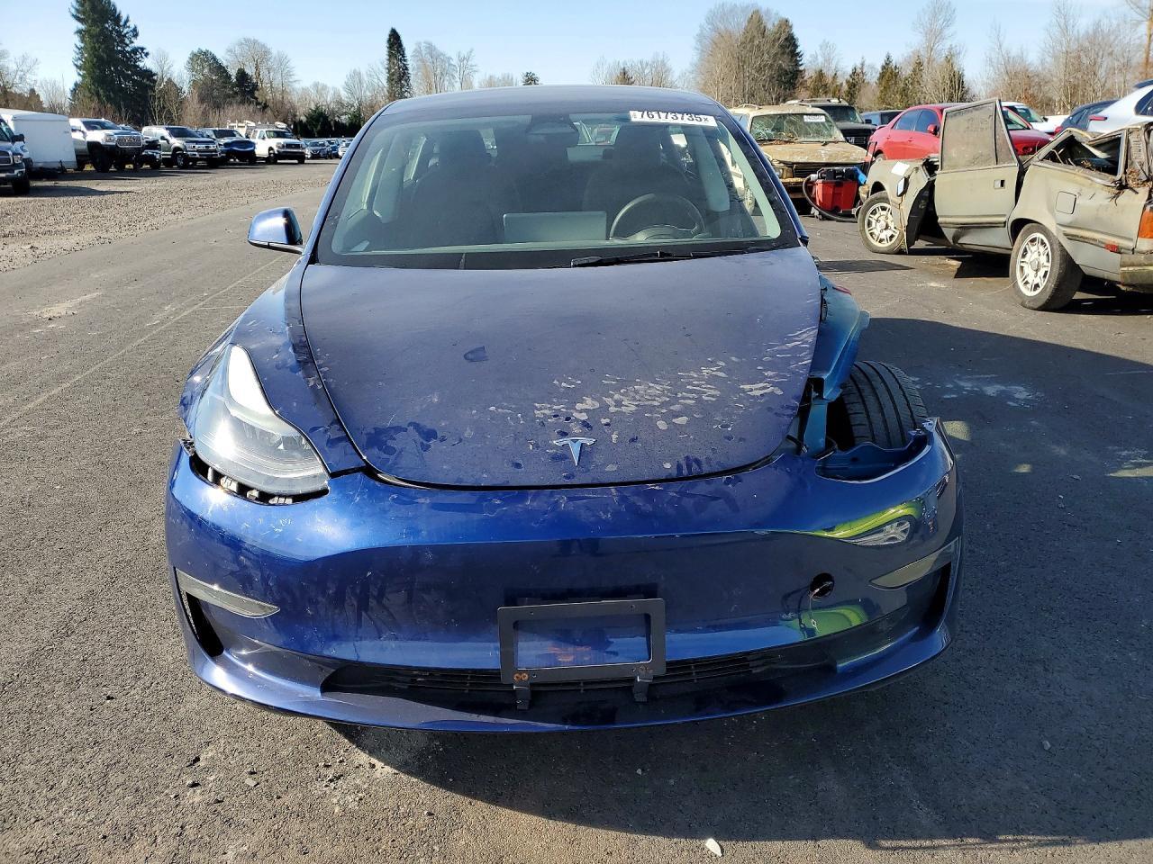 2023 Tesla Model 3 - Фото 5