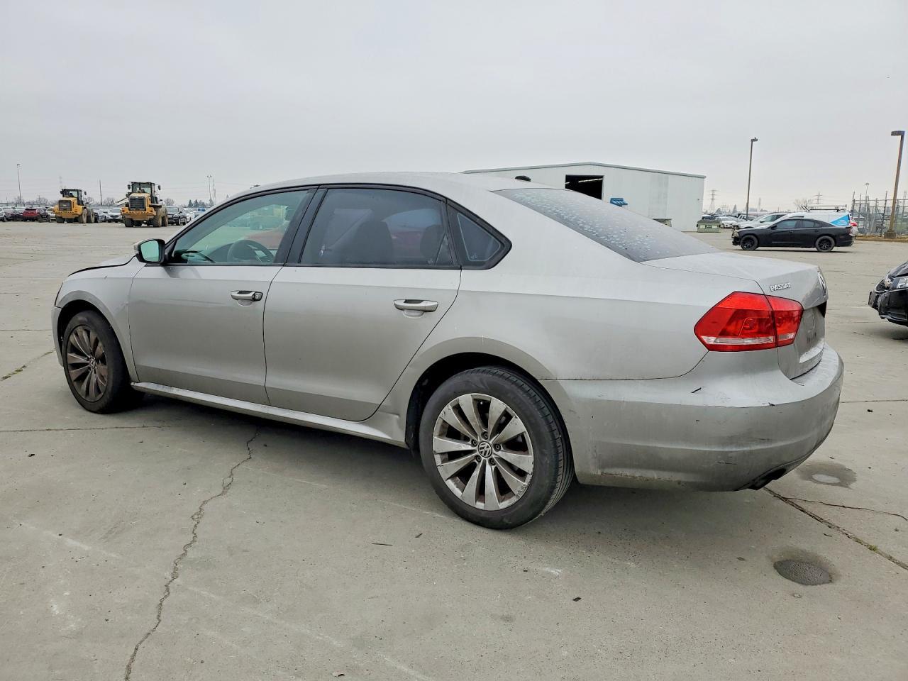 2013 Volkswagen Passat S - Image 2