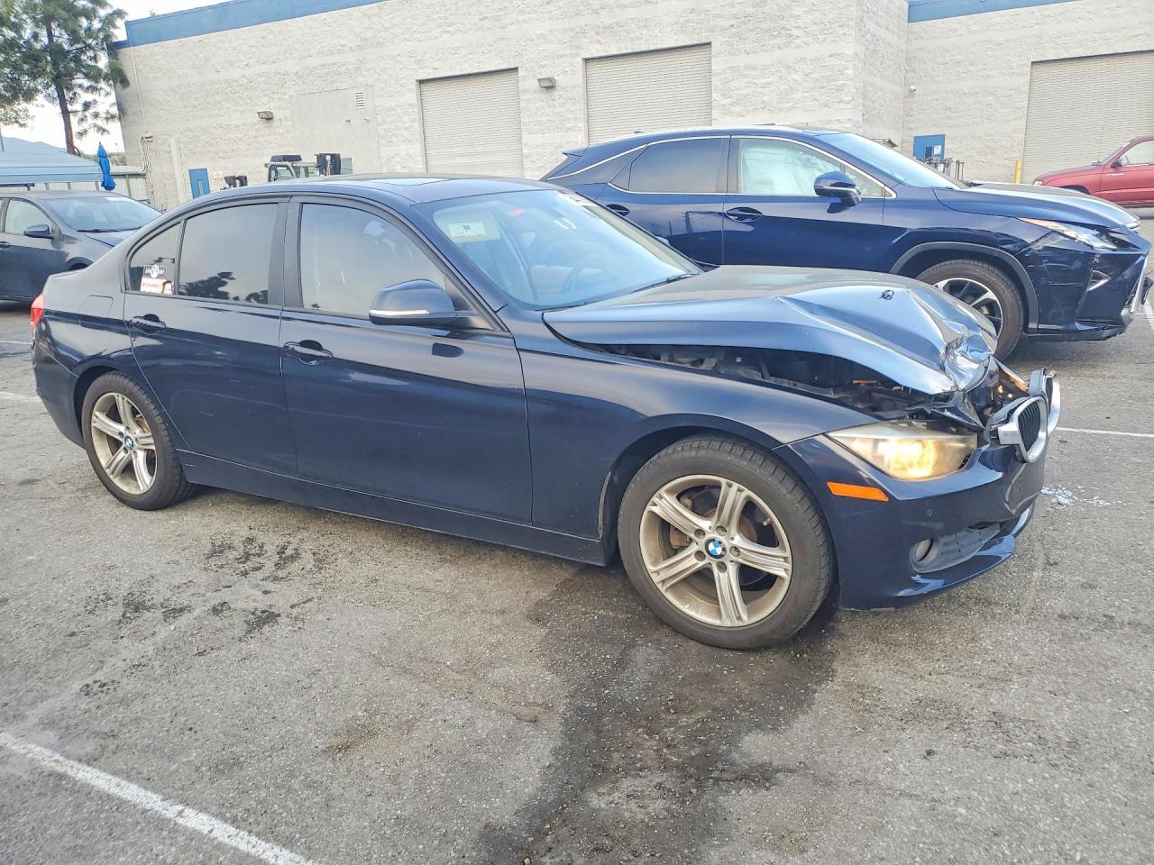 2014 BMW 320 I xDrive - Фото 4