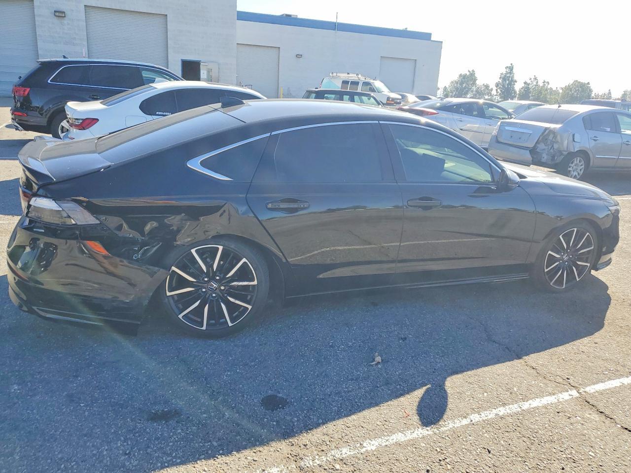 2024 Honda Accord Touring Hybrid - Image 3