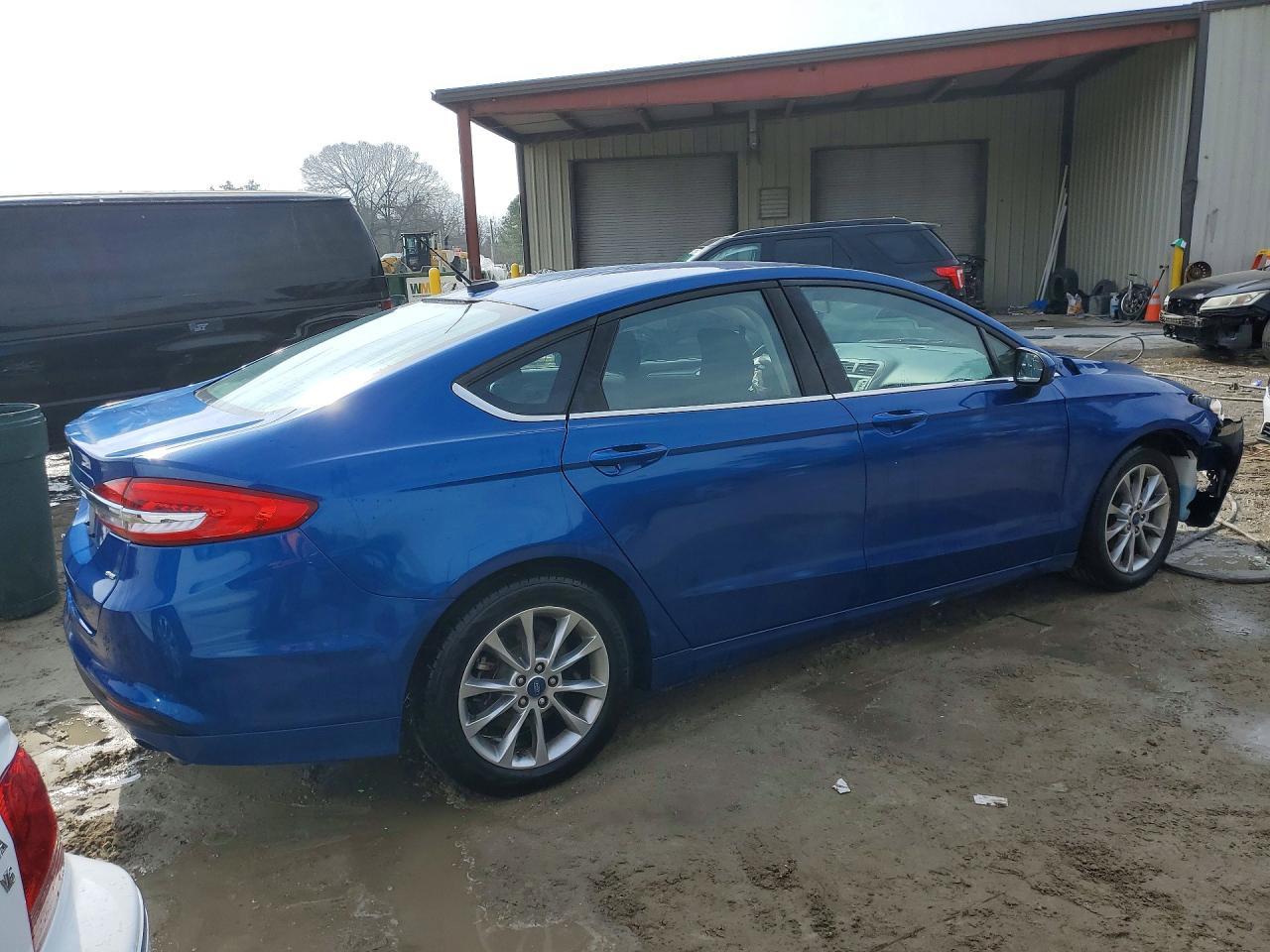2017 Ford Fusion Se - Фото 3