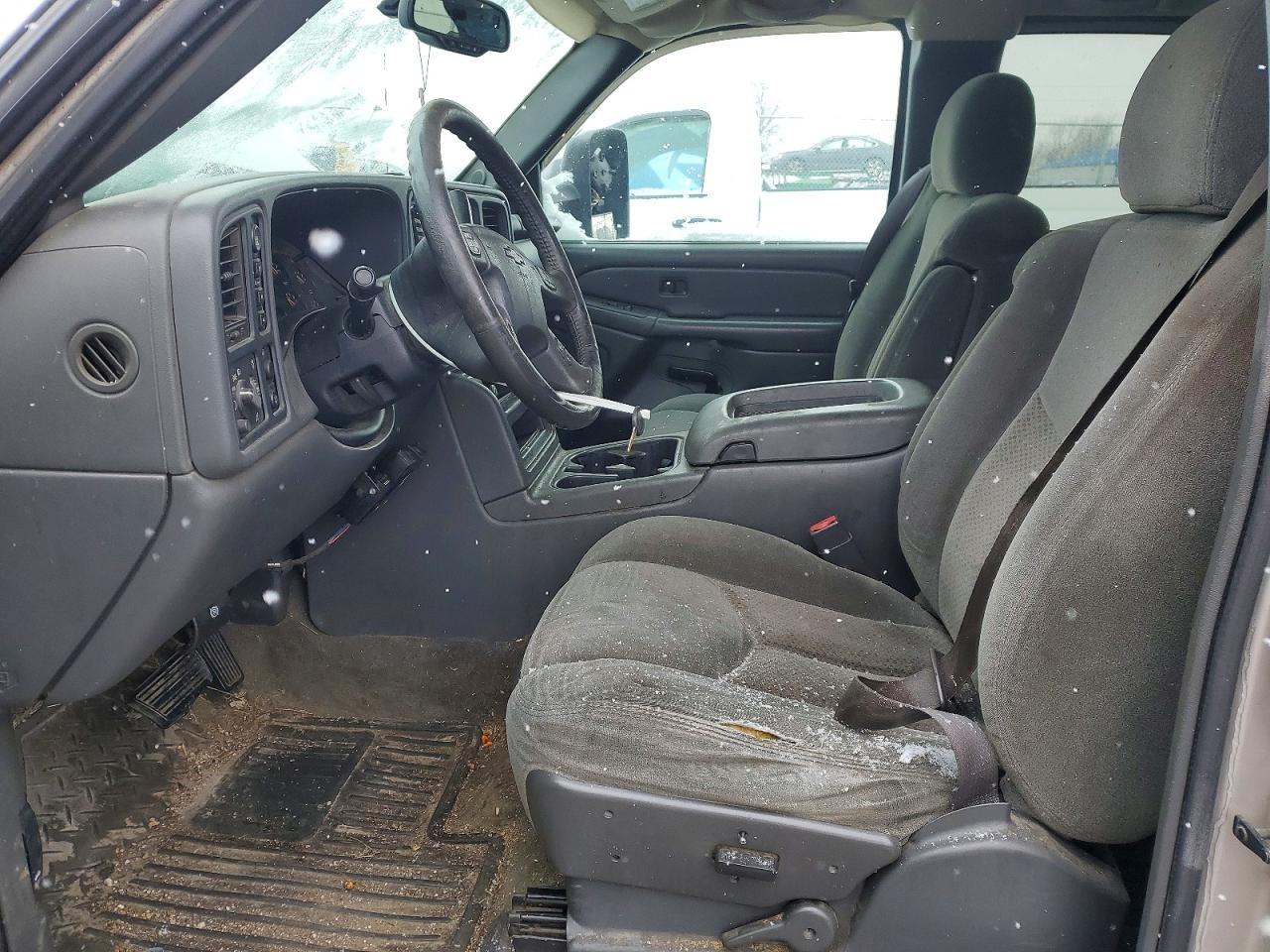 2004 Chevrolet Silverado K1500 - Image 7