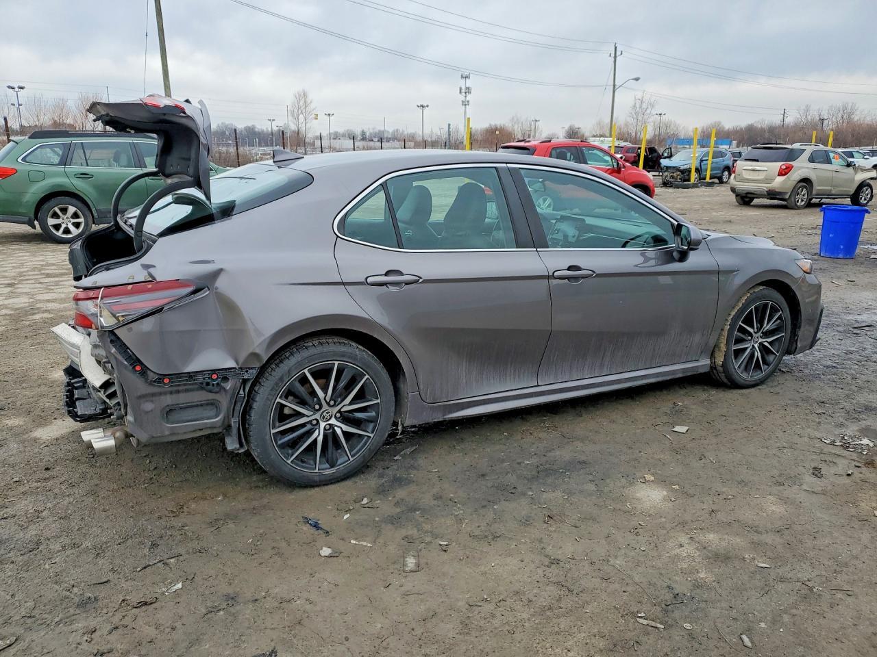 2021 Toyota Camry Se - Image 3