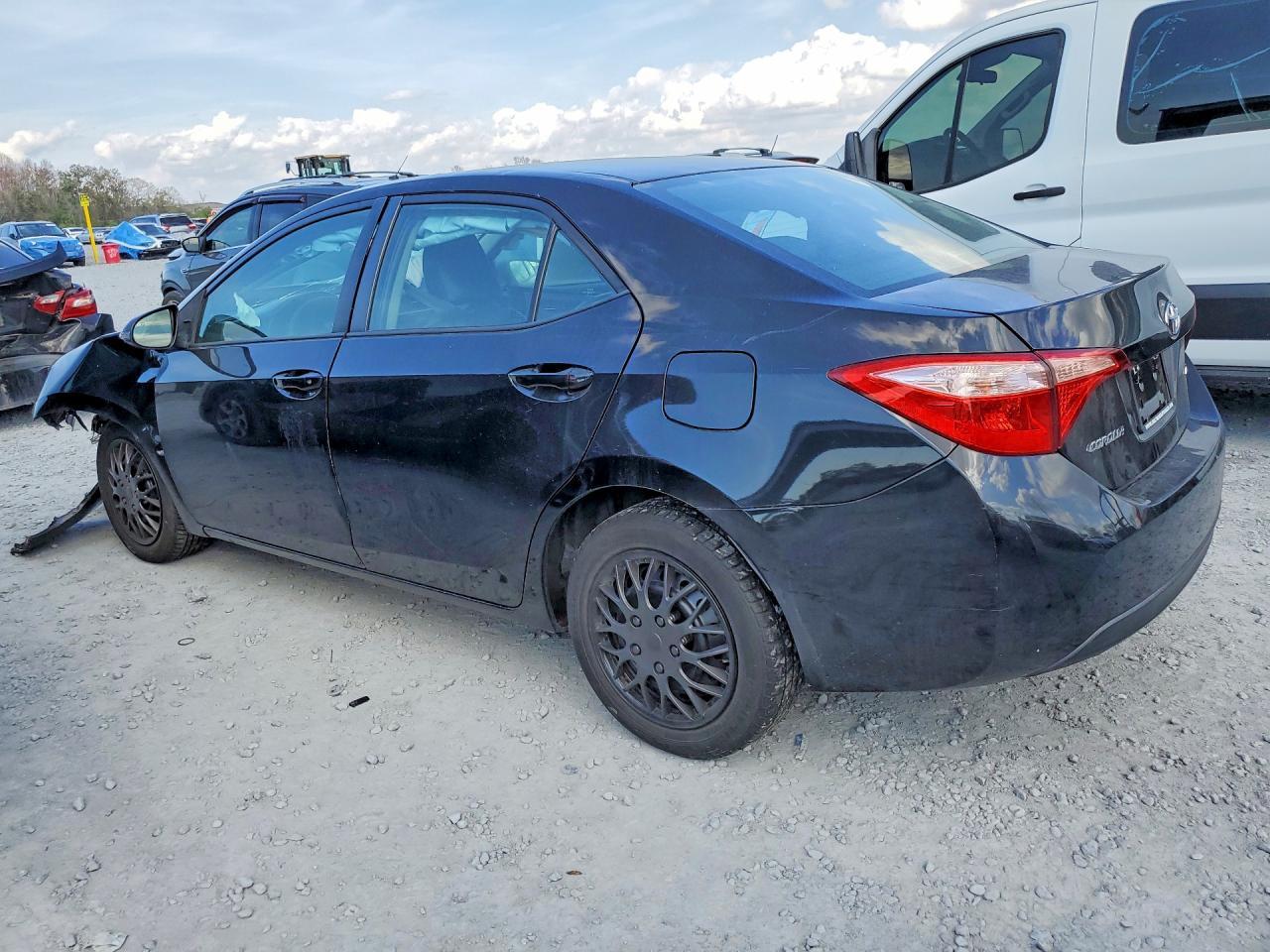 2018 Toyota Corolla Le - Фото 2