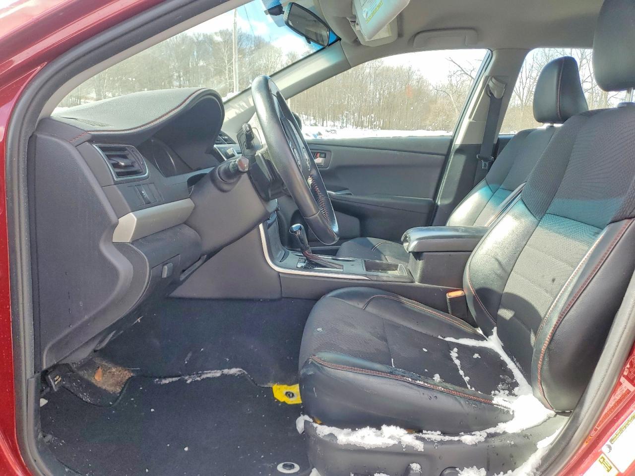 2016 Toyota Camry Le - Фото 7