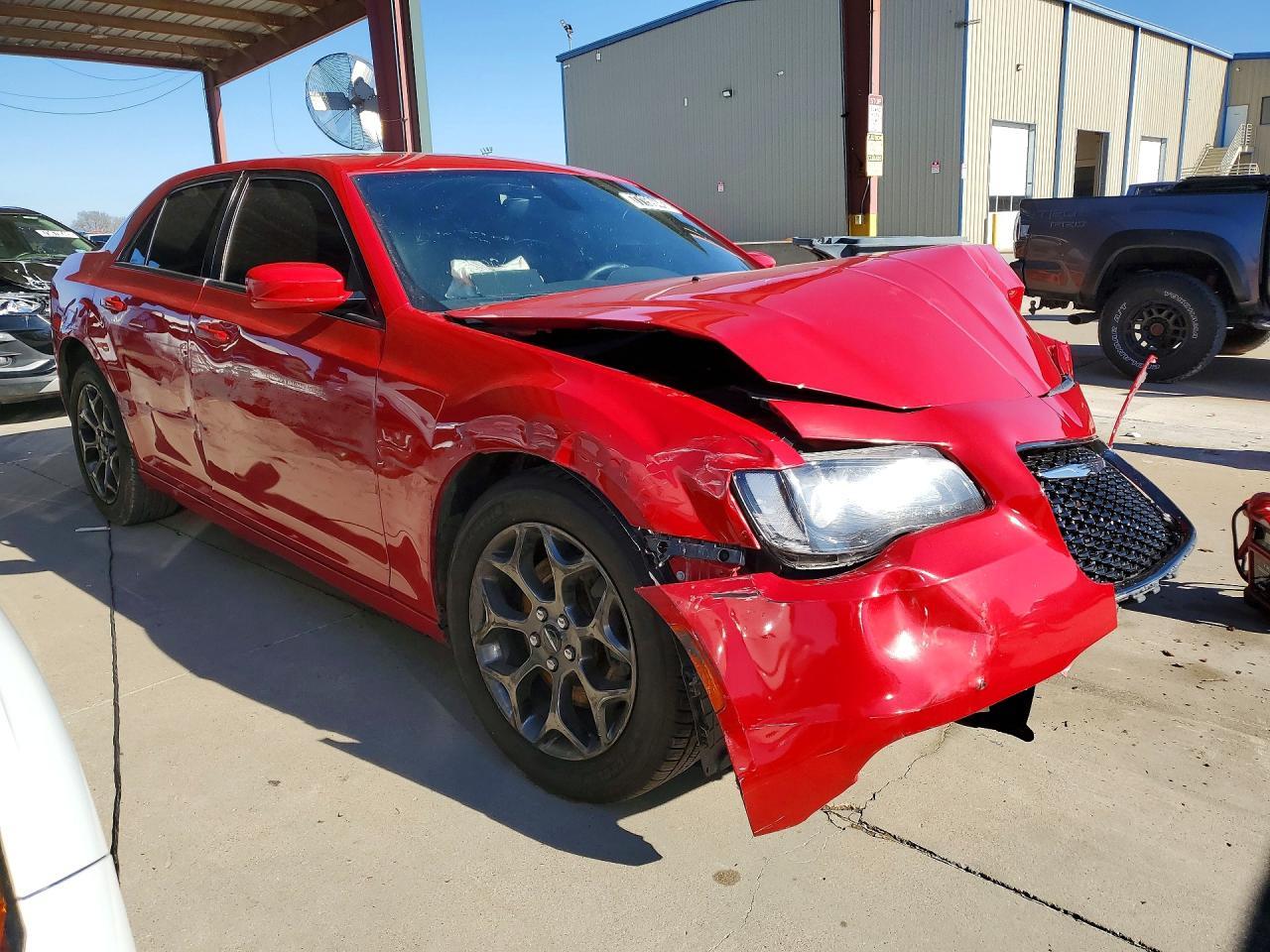 2016 Chrysler 300 S - Фото 4