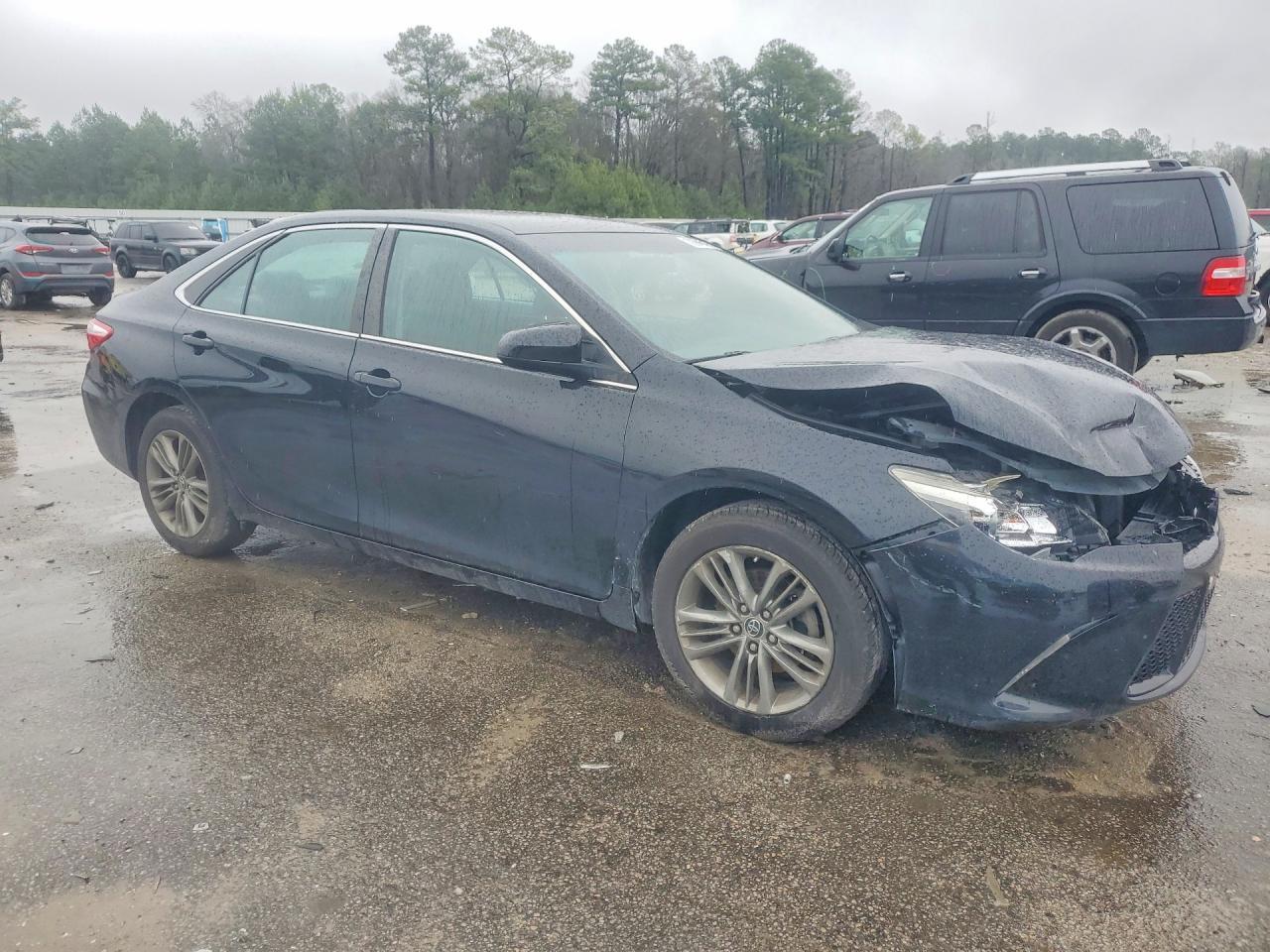 2015 Toyota Camry Se - Image 4